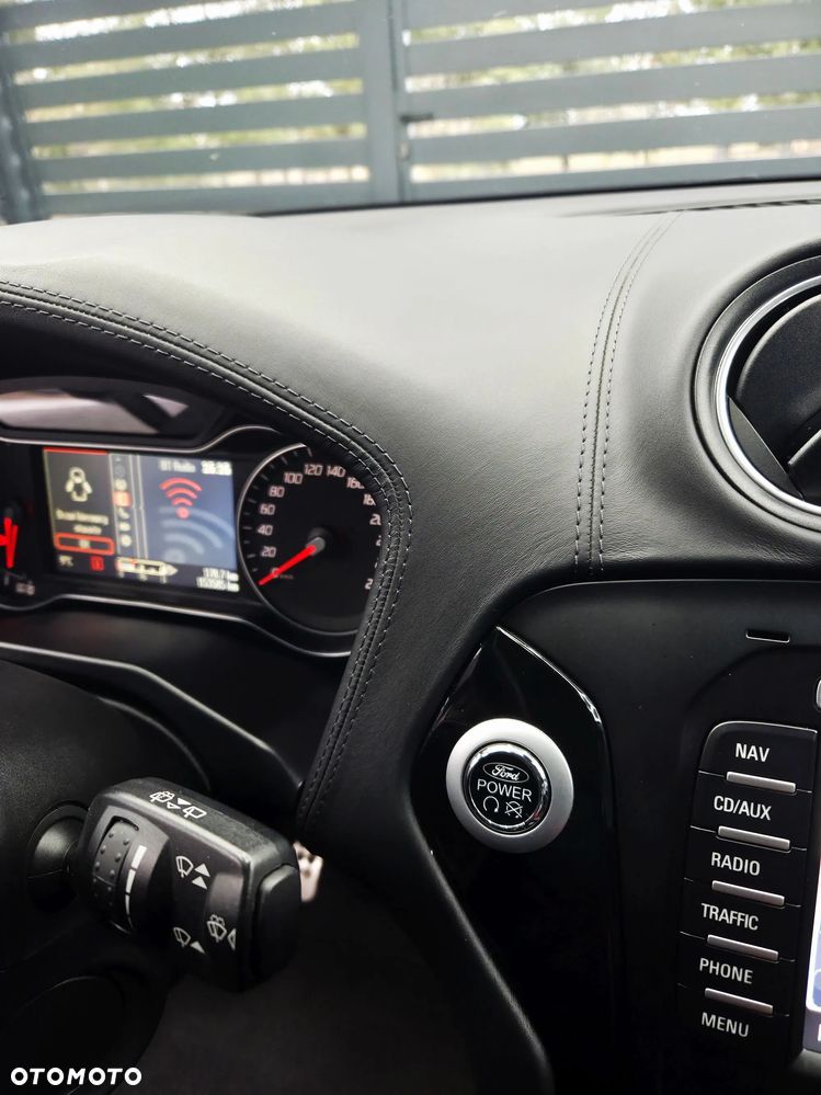 Ford Mondeo - 23