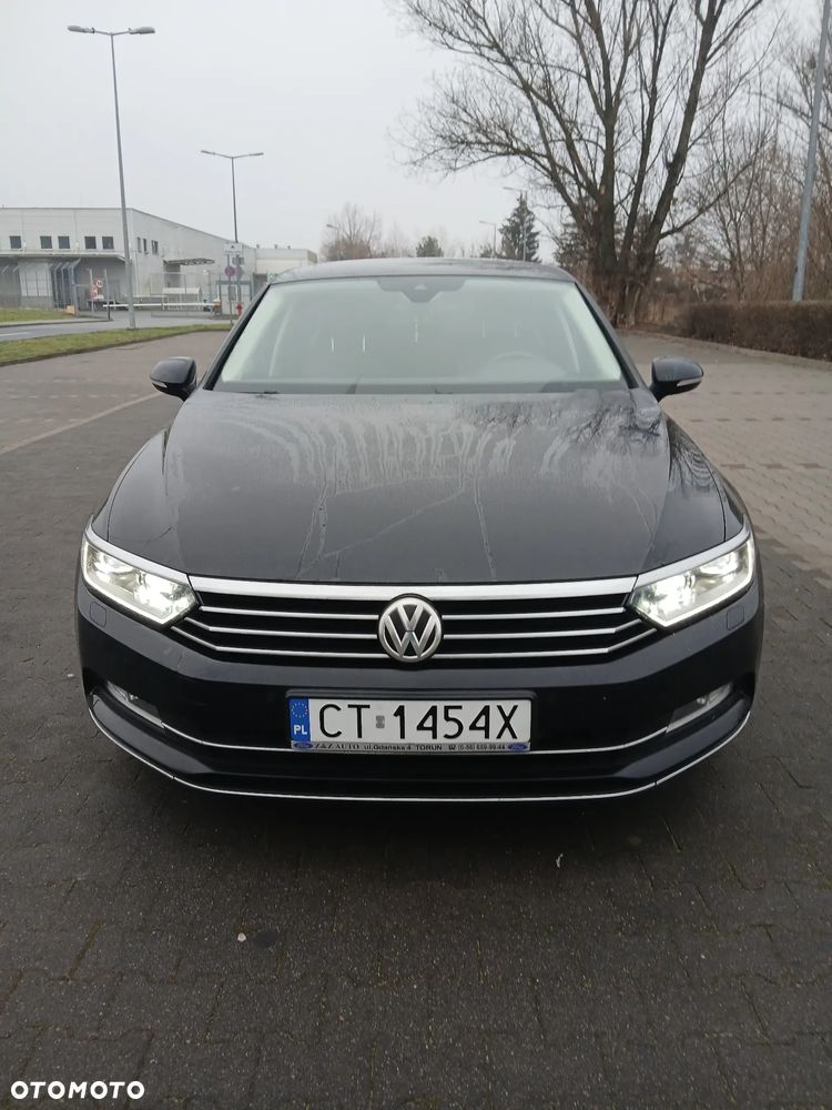 Volkswagen Passat 1.8 TSI BMT Highline - 2
