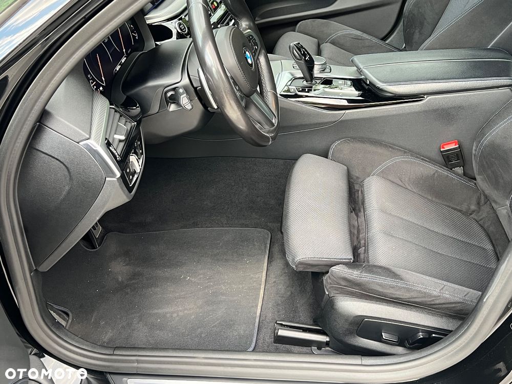BMW Seria 5 520d xDrive M Sport sport - 6