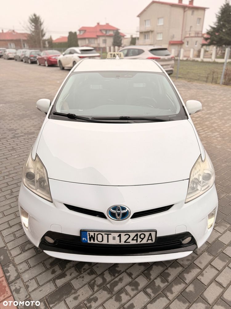 Toyota Prius (Hybrid) Comfort - 15