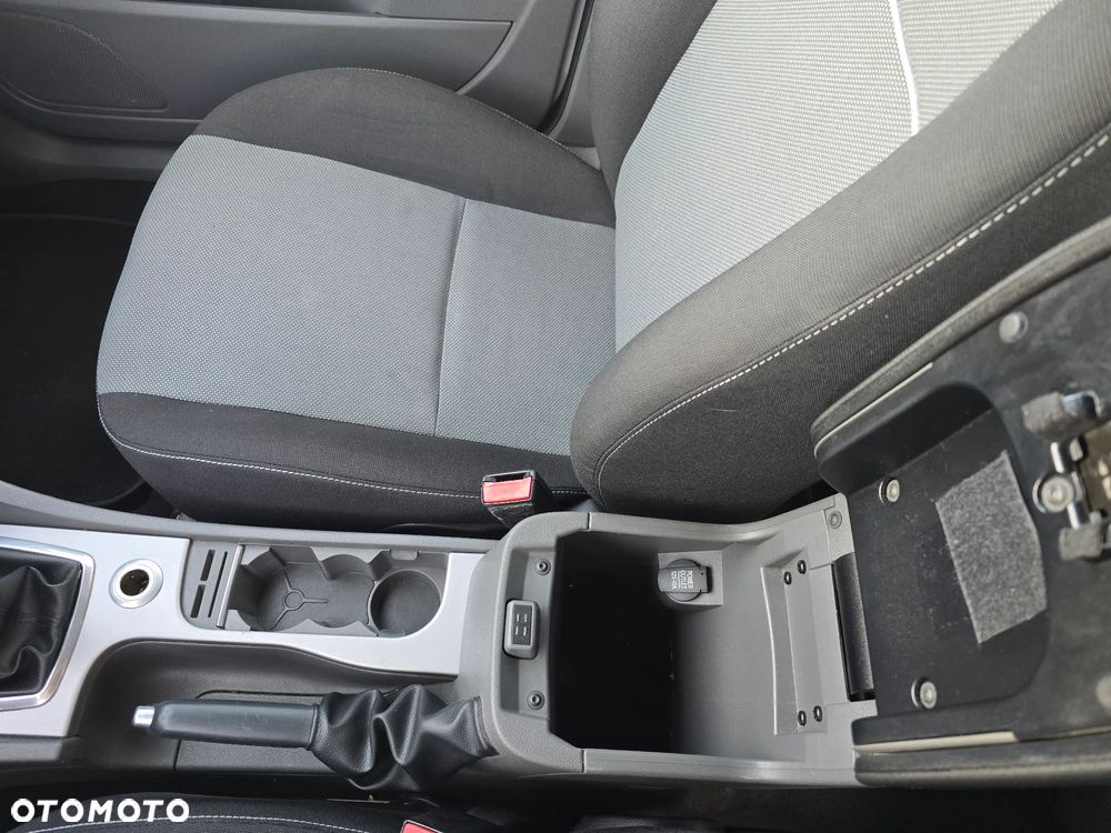 Ford Focus - 24