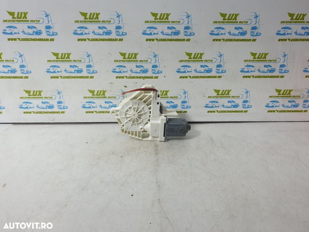 Motoras spate dreapta 8k0959811a Skoda Superb 2 - 2