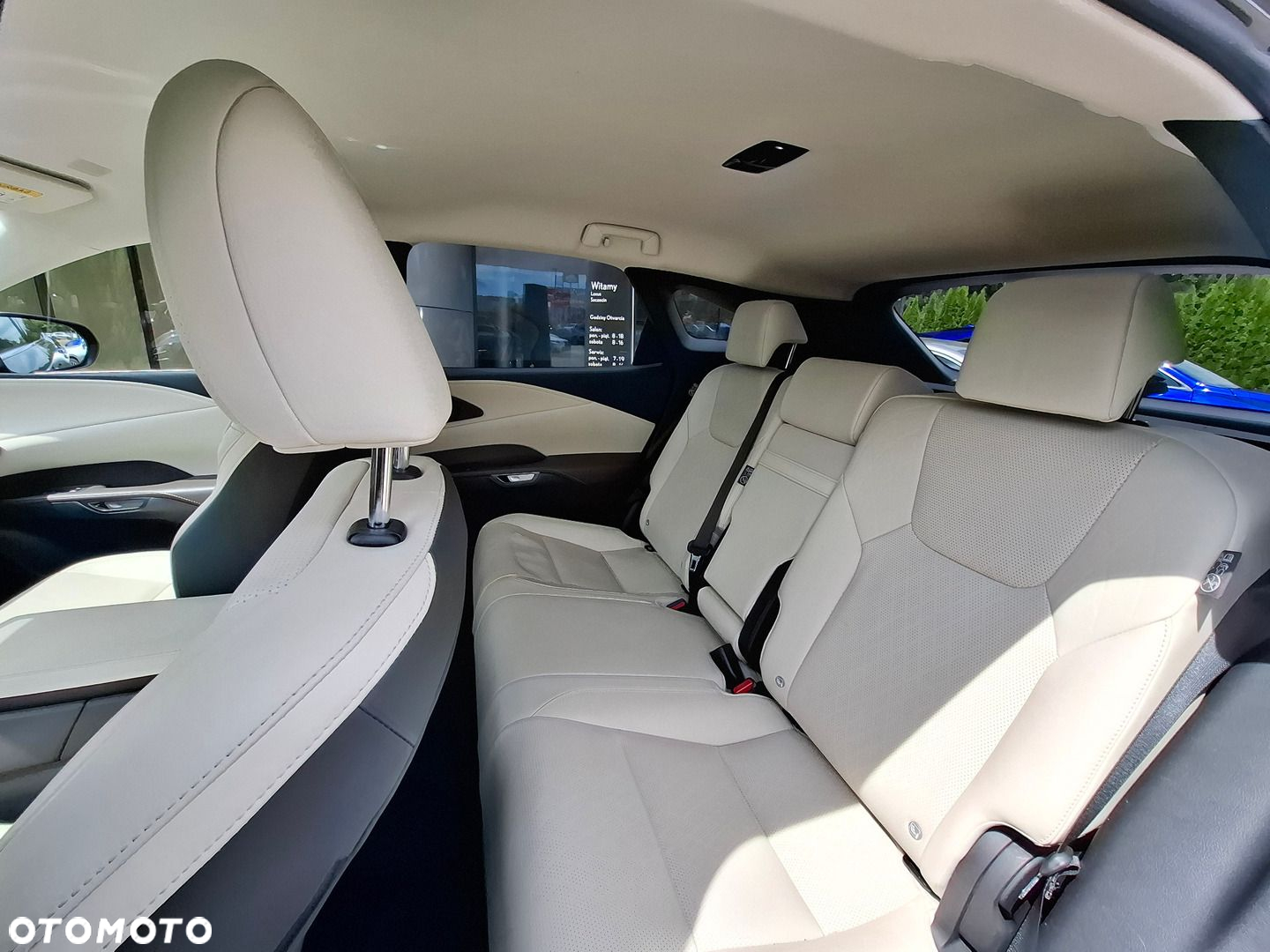 Lexus RX 350h Prestige - 17