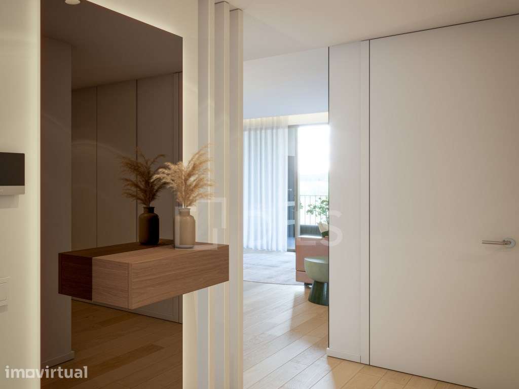 Apartamento T2 com varanda, na Praia da Rocha - Grande imagem: 2/66