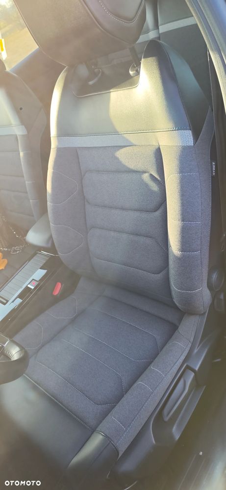 Citroën C4 BlueHDi 130 Stop&Start EAT8 C-SERIES - 20