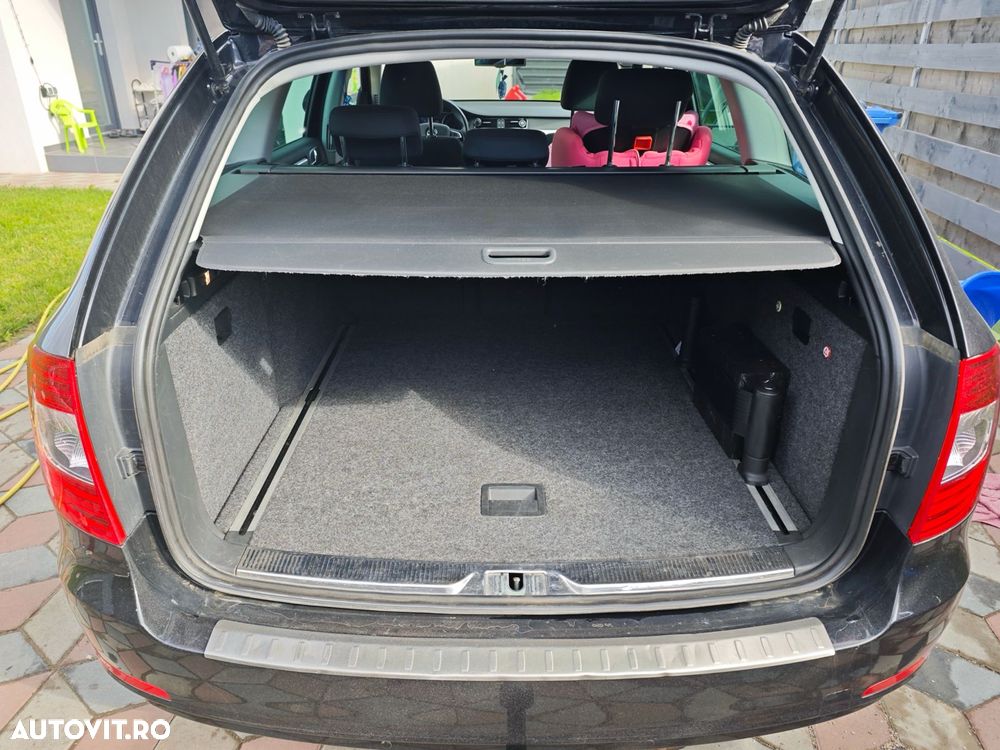 Skoda Superb 2.0 TDI DSG Exclusive - 27