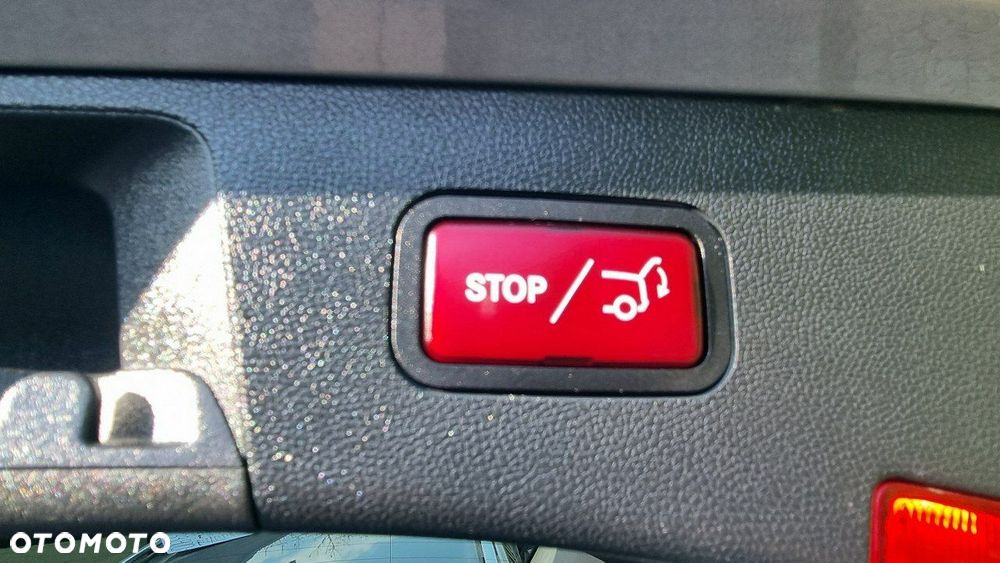 Mercedes-Benz Klasa E - 23