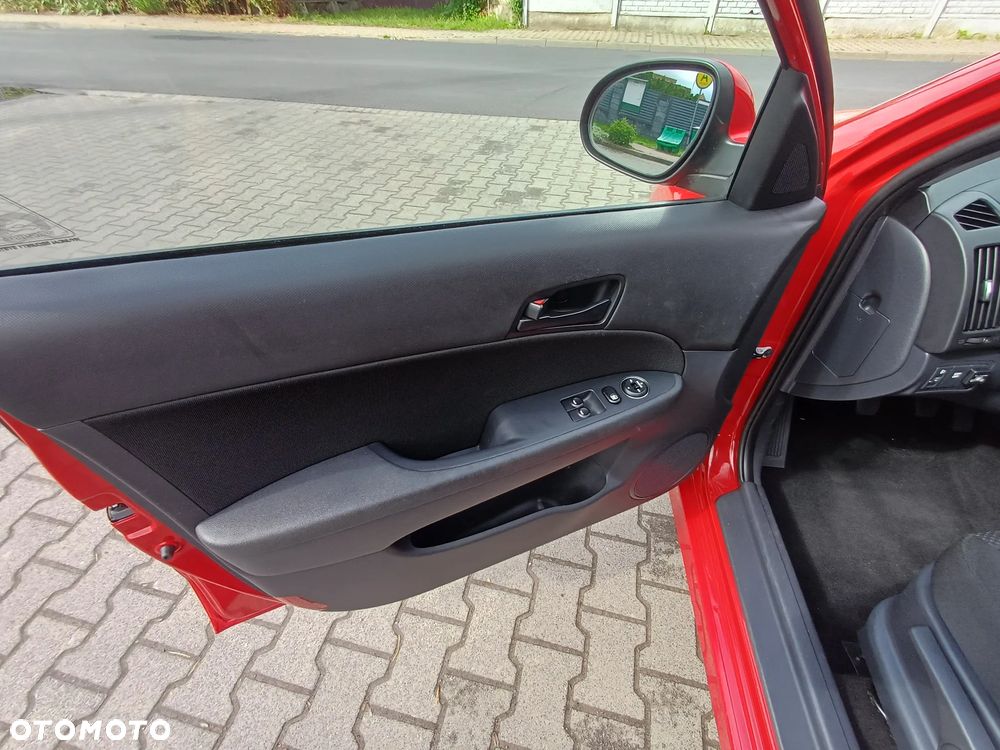 Hyundai i30 1.4 Classic - 16