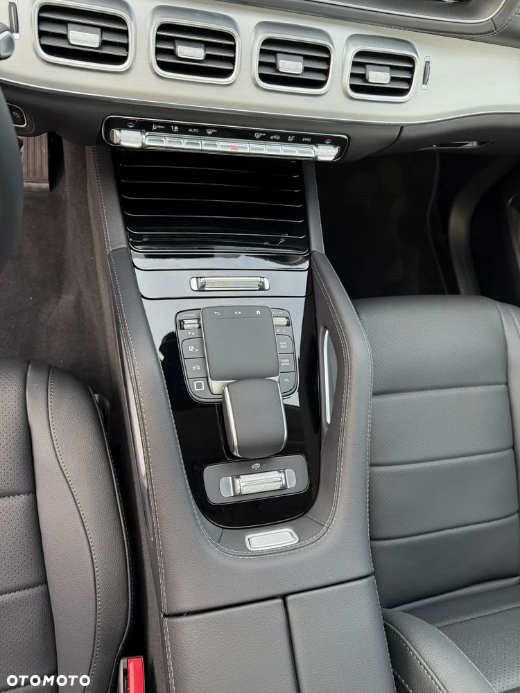 Mercedes-Benz GLE - 19