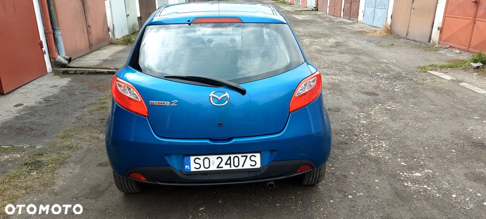 Mazda 2 - 4