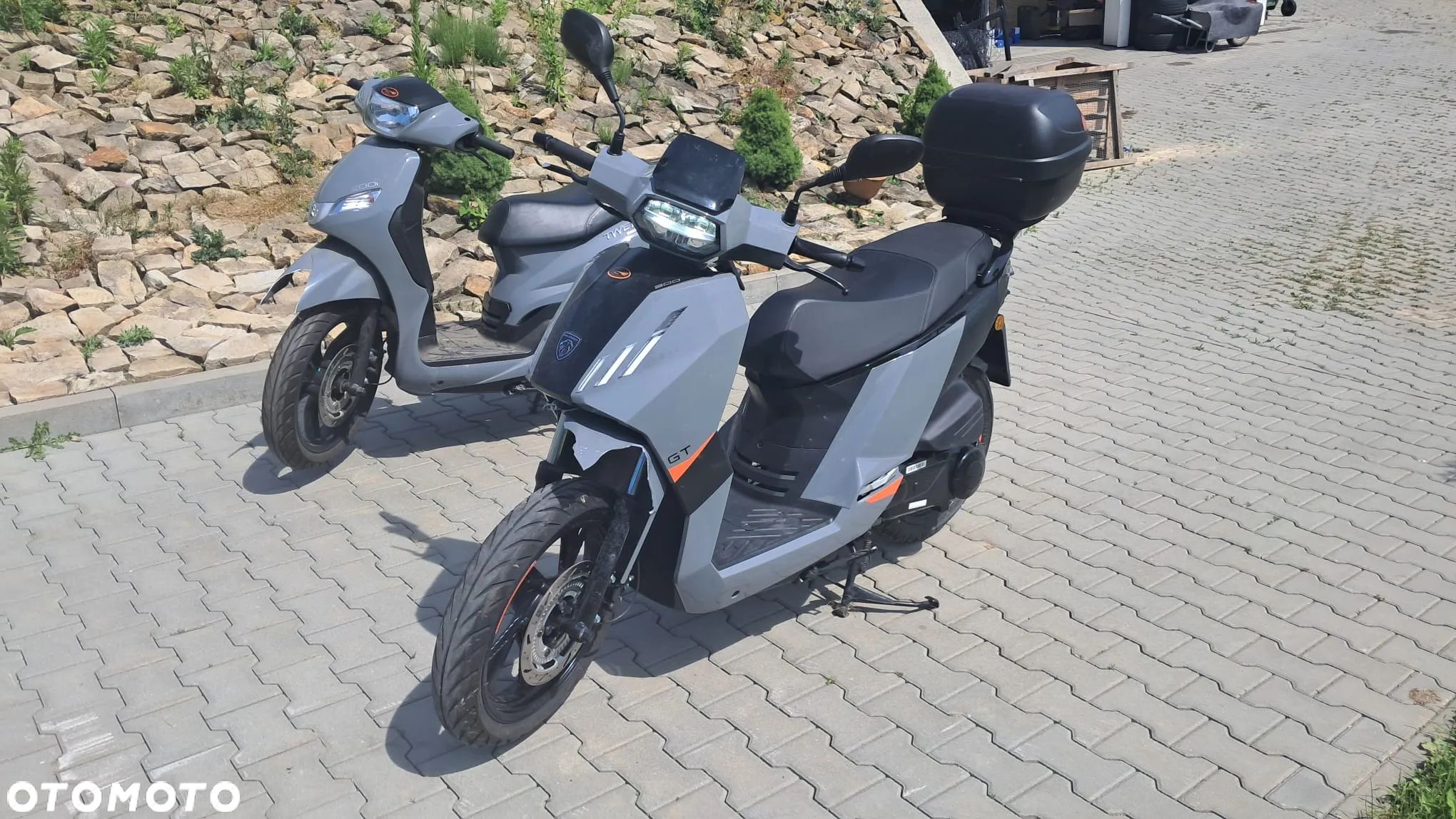 Peugeot Tweet - 1