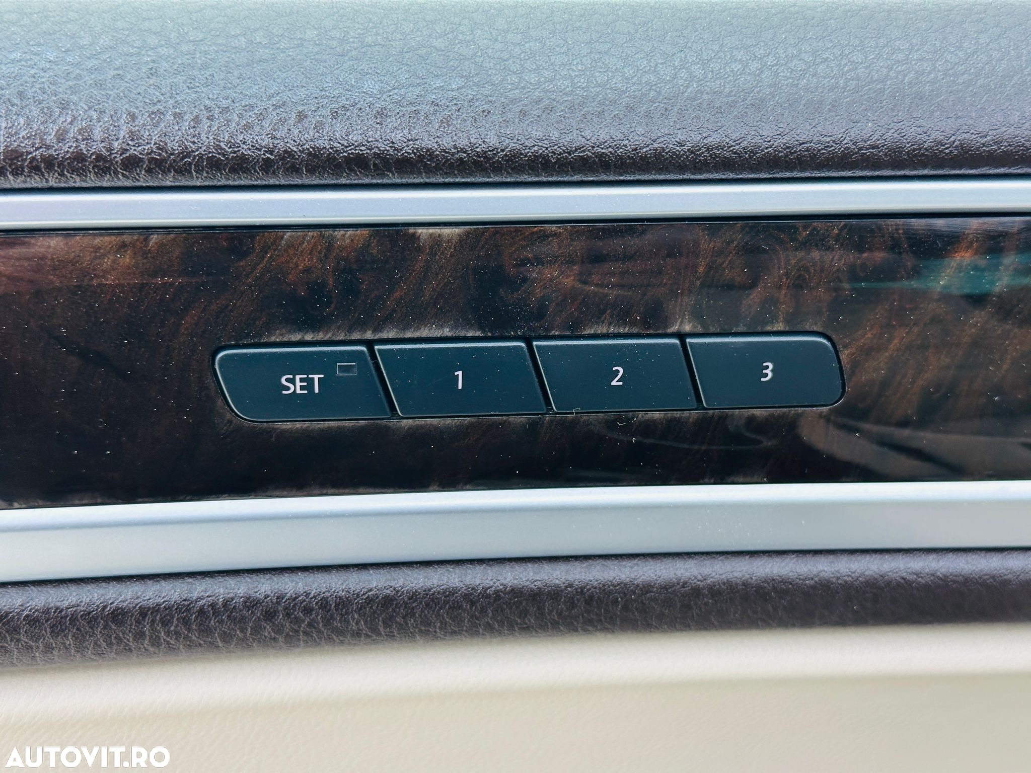 Volkswagen Touareg - 18