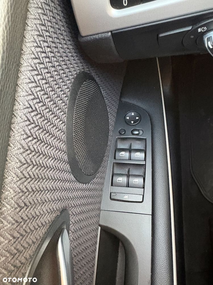 BMW Seria 3 320d Efficient Dynamics - 23
