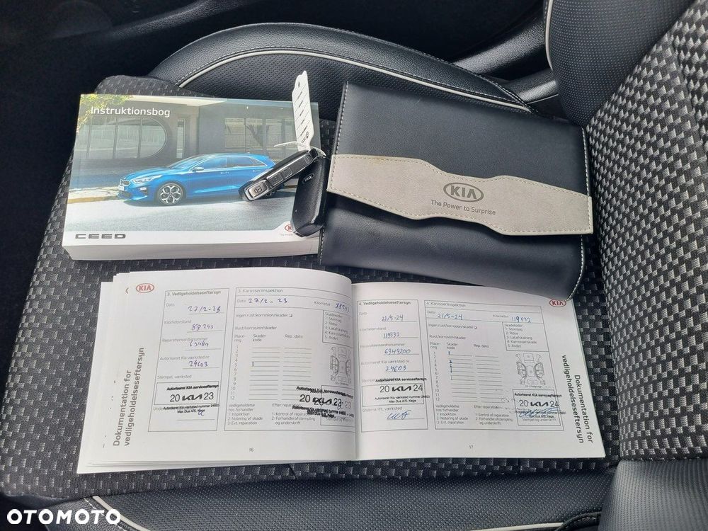 Kia Ceed 1.6 CRDi DCT Spirit - 24