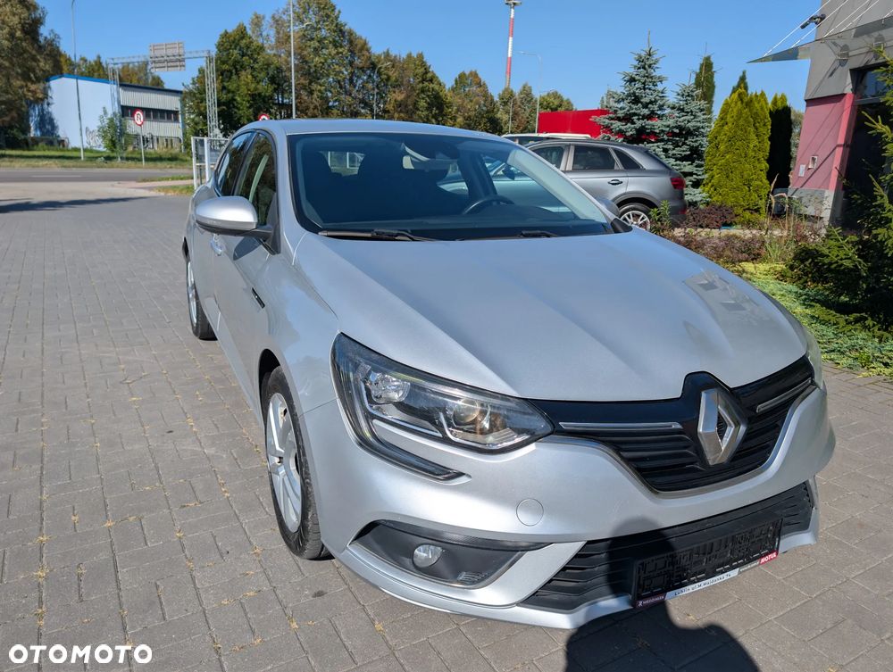 Renault Megane 1.5 dCi Zen - 36