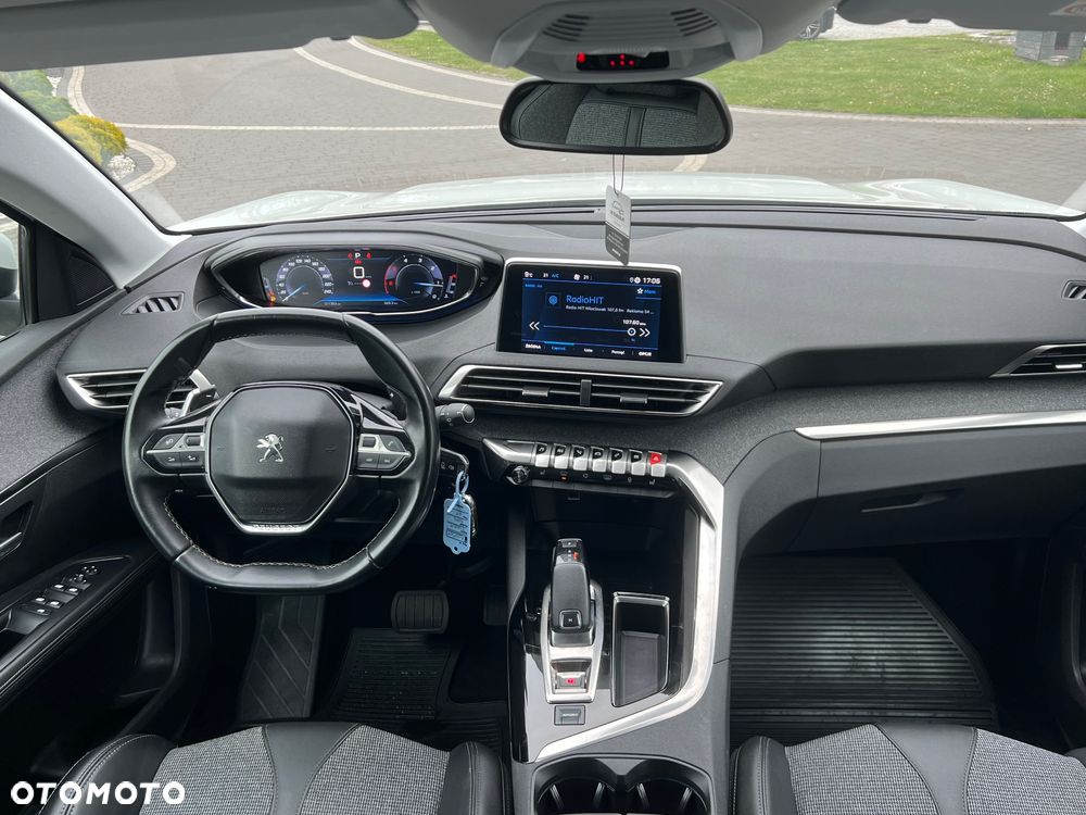 Peugeot 5008 1.5 BlueHDi Allure S&S EAT8 - 32