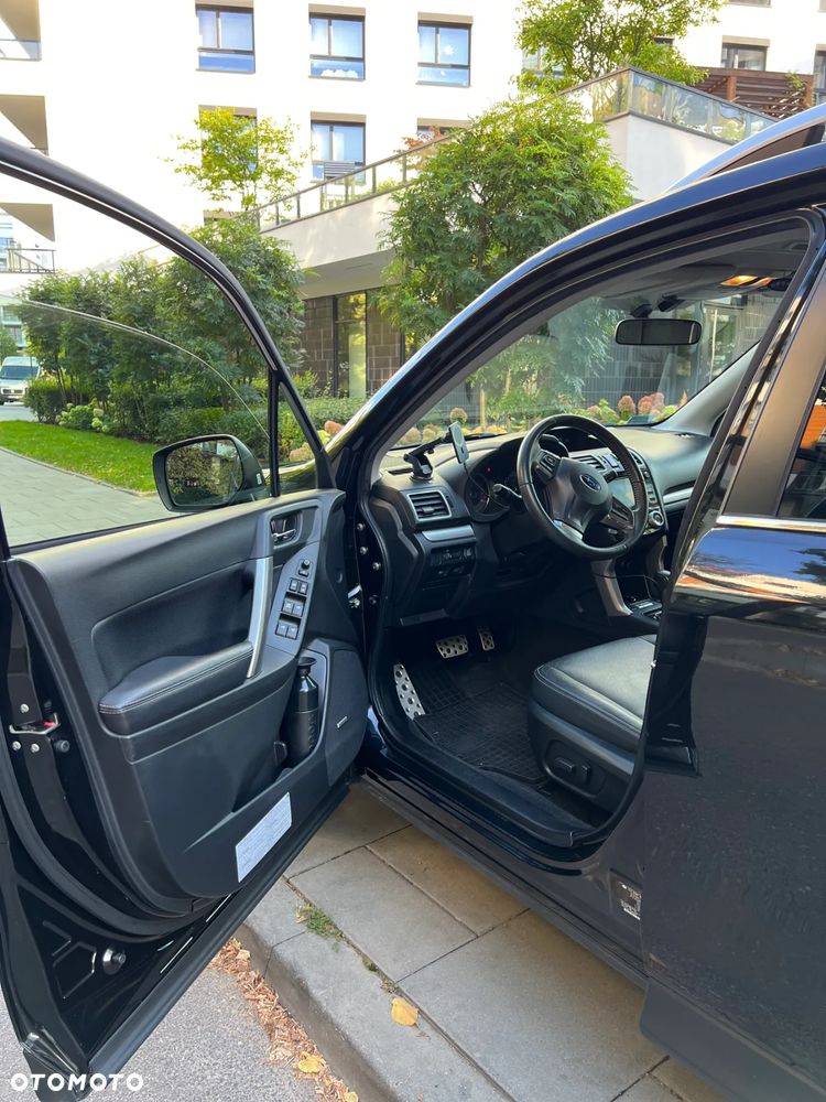 Subaru Forester 2.0XT Platinum Lineartronic - 9