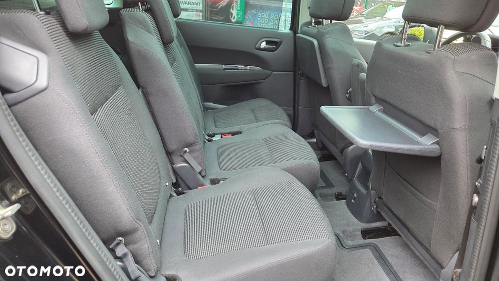Peugeot 5008 HDI 150 Allure - 31
