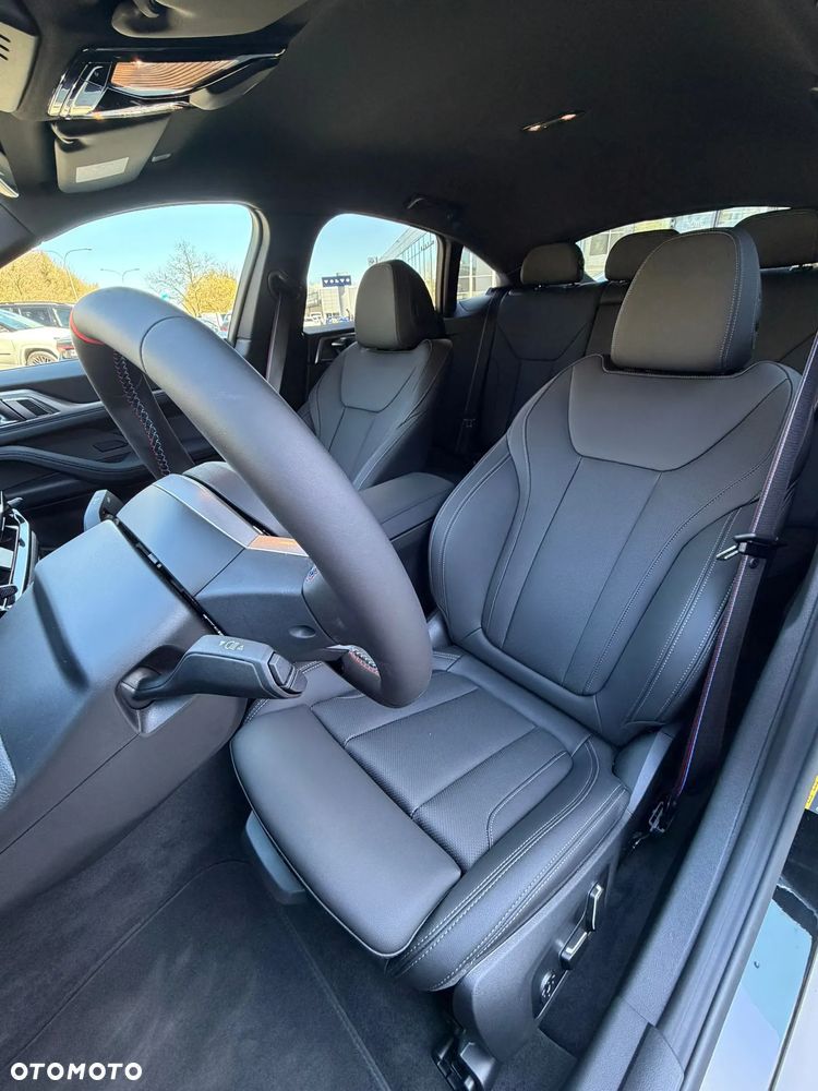 BMW i4 - 10