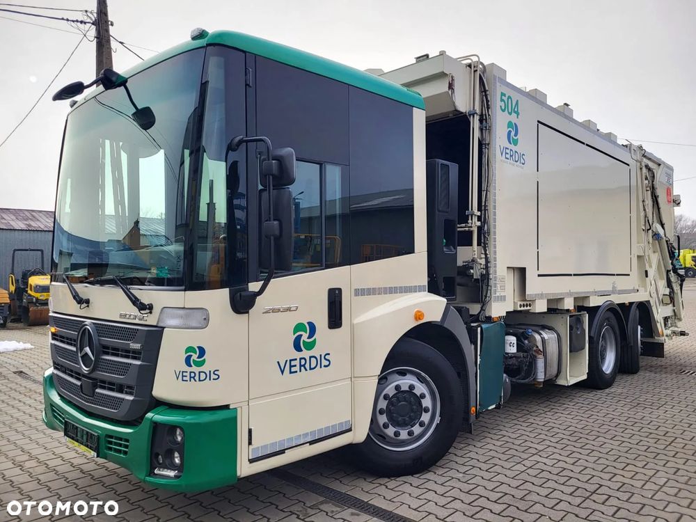 Mercedes-Benz Econic 2630 dwukomorowa