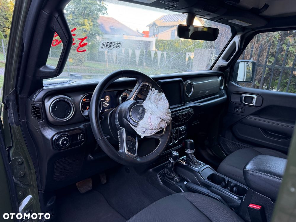 Jeep Wrangler - 19