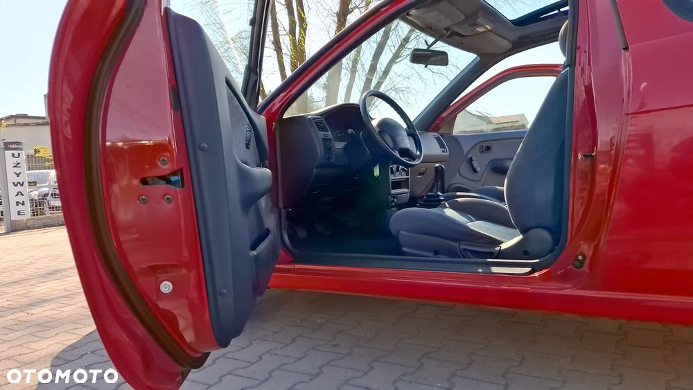 Nissan Almera 1.4 S - 17