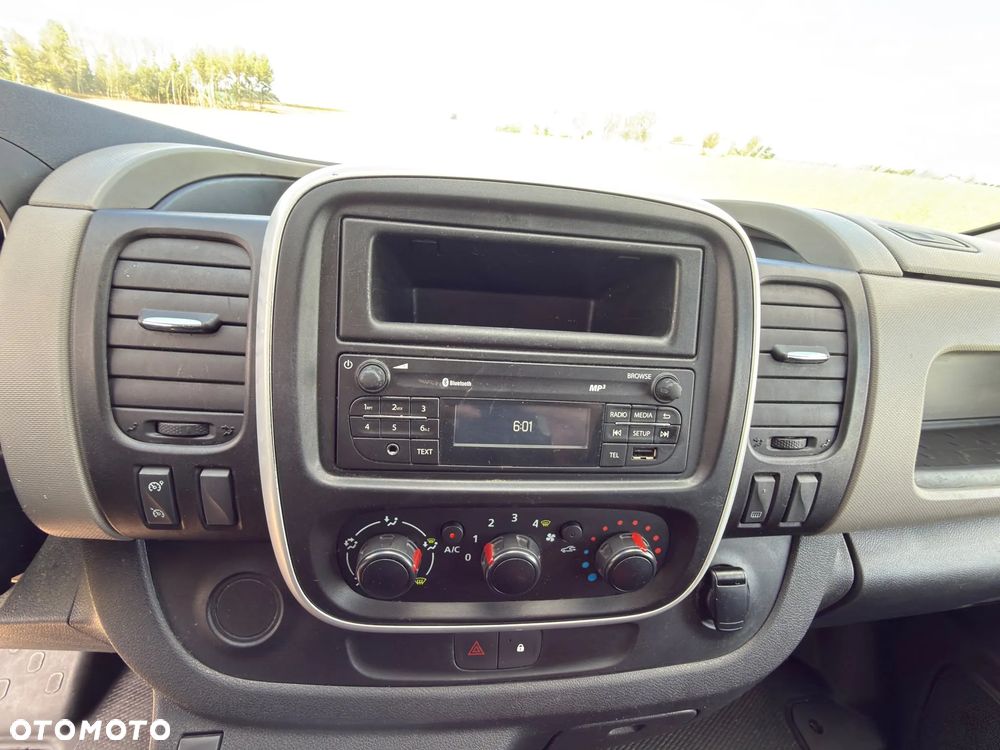 Renault Trafic - 11