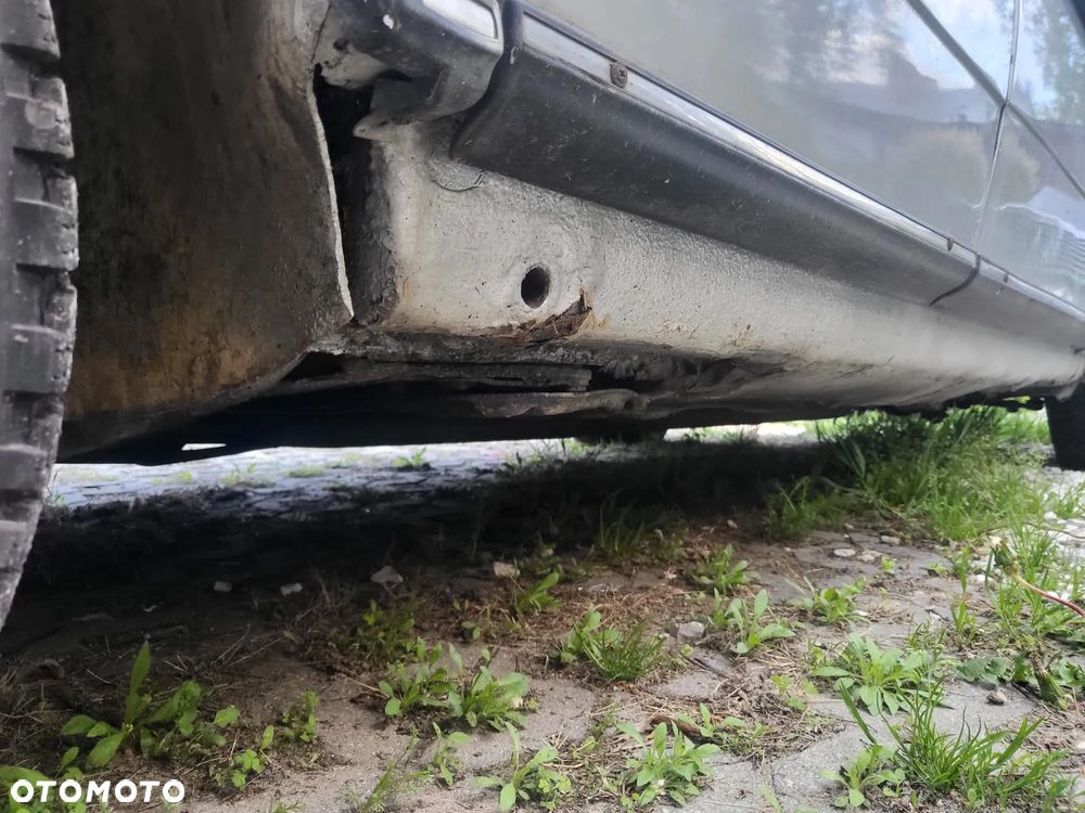 Mercedes-Benz W123 - 8