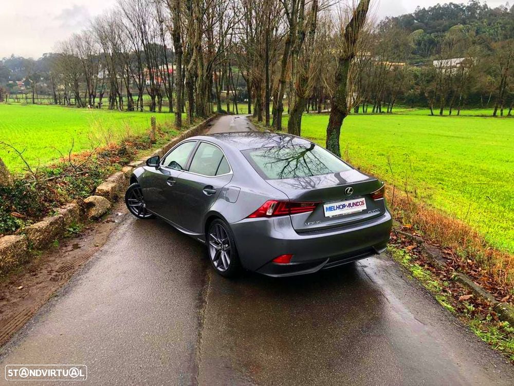 Lexus IS 300H F Sport - 2