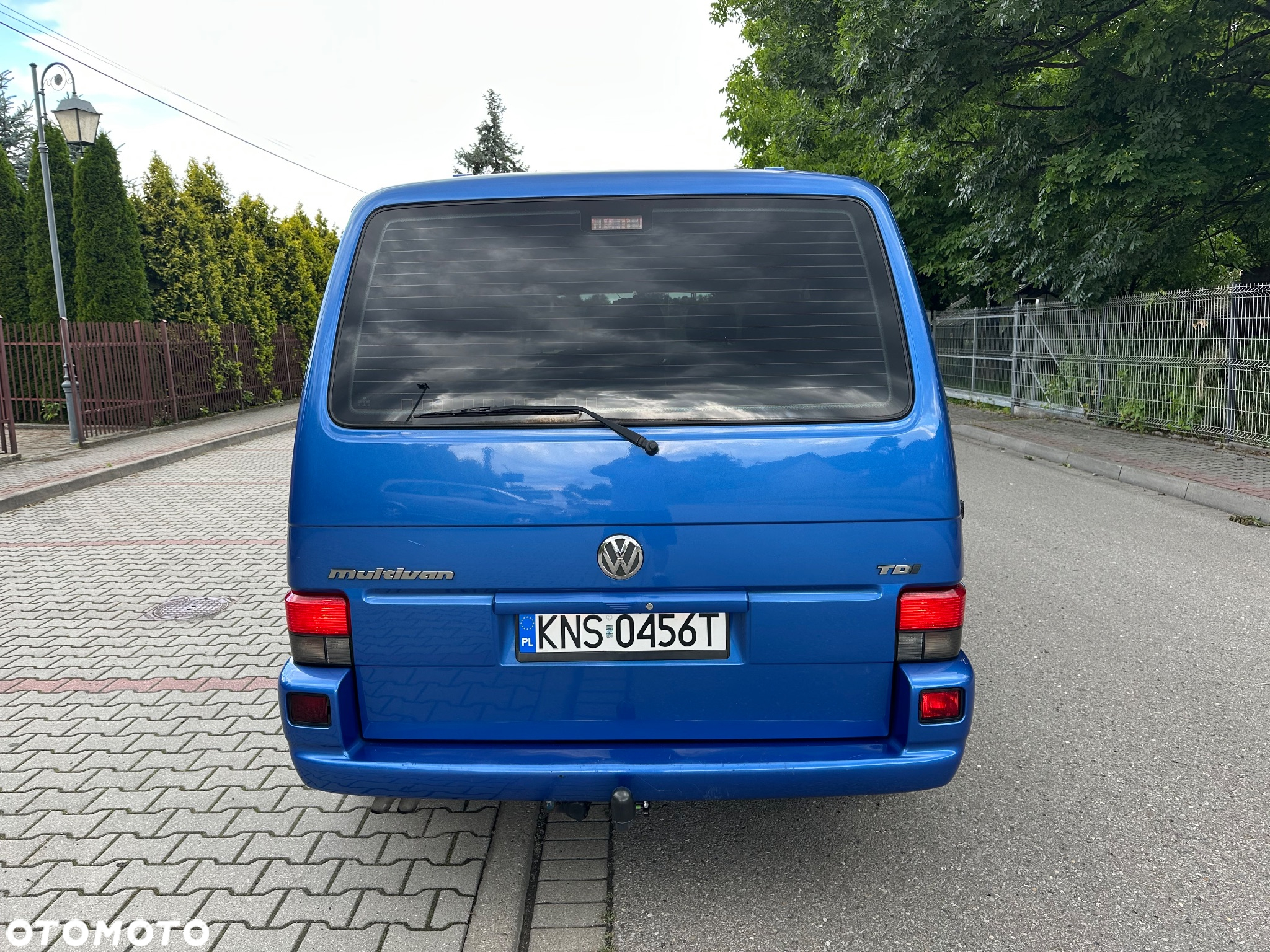 Volkswagen Multivan - 11