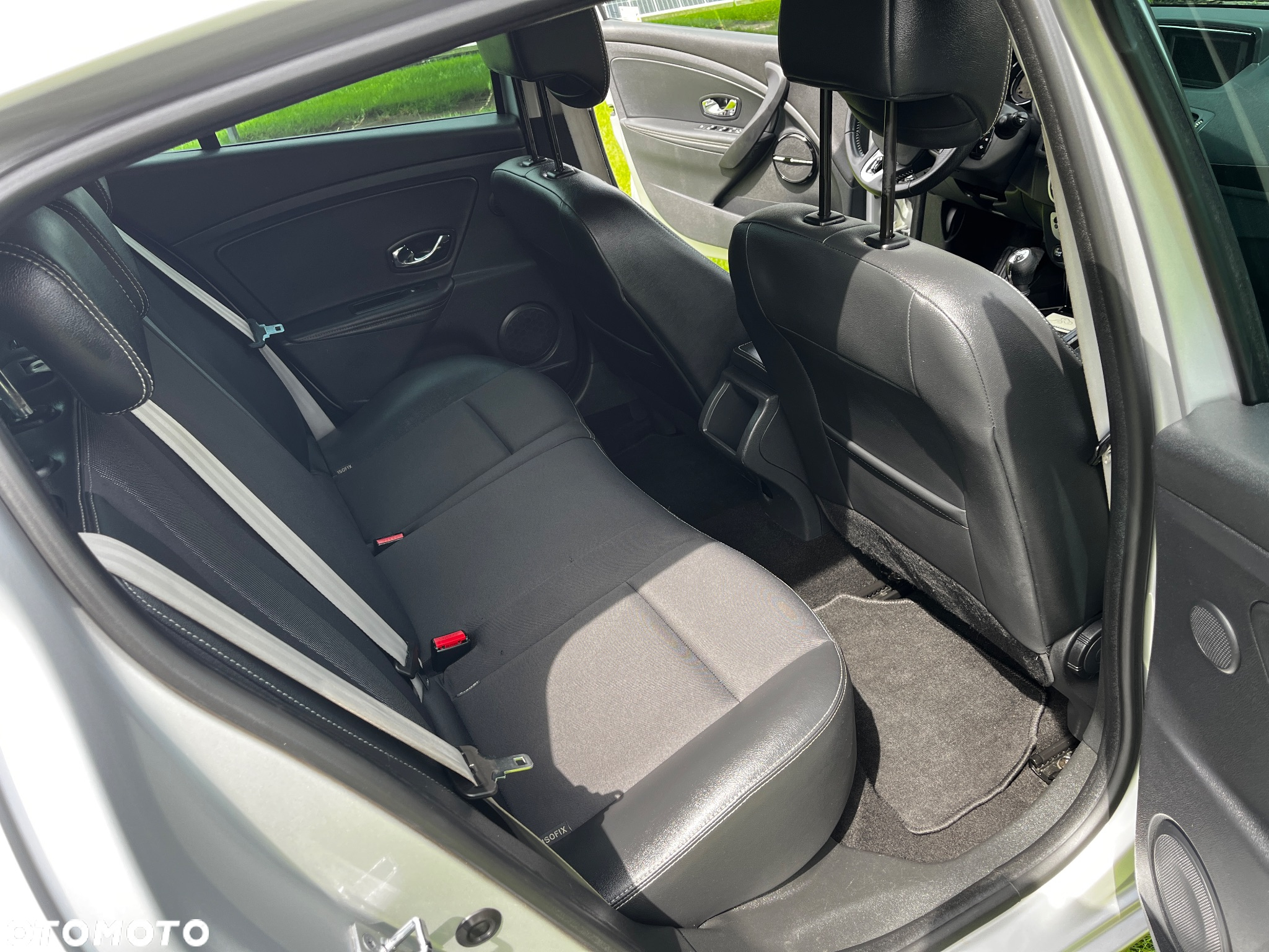 Renault Megane Grandtour ENERGY TCe 115 Start & Stop Bose Edition - 9