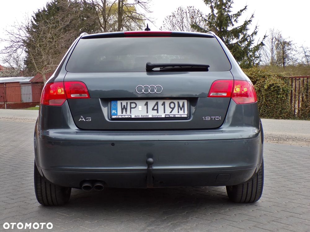 Audi A3 Sportback 1.9 TDI S line Sportpaket plus - 10