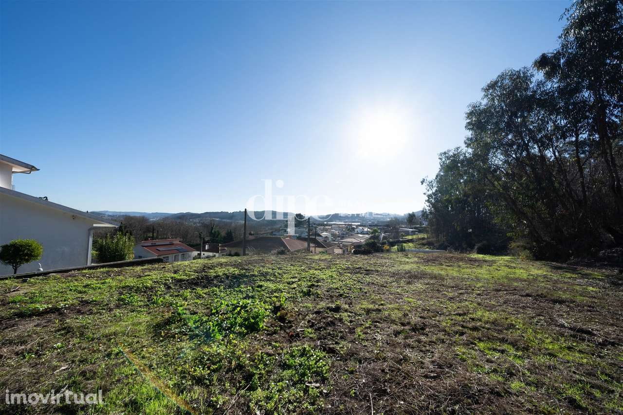 Lote de terreno com 564m2 para construção em Brito - Grande imagem: 3/13