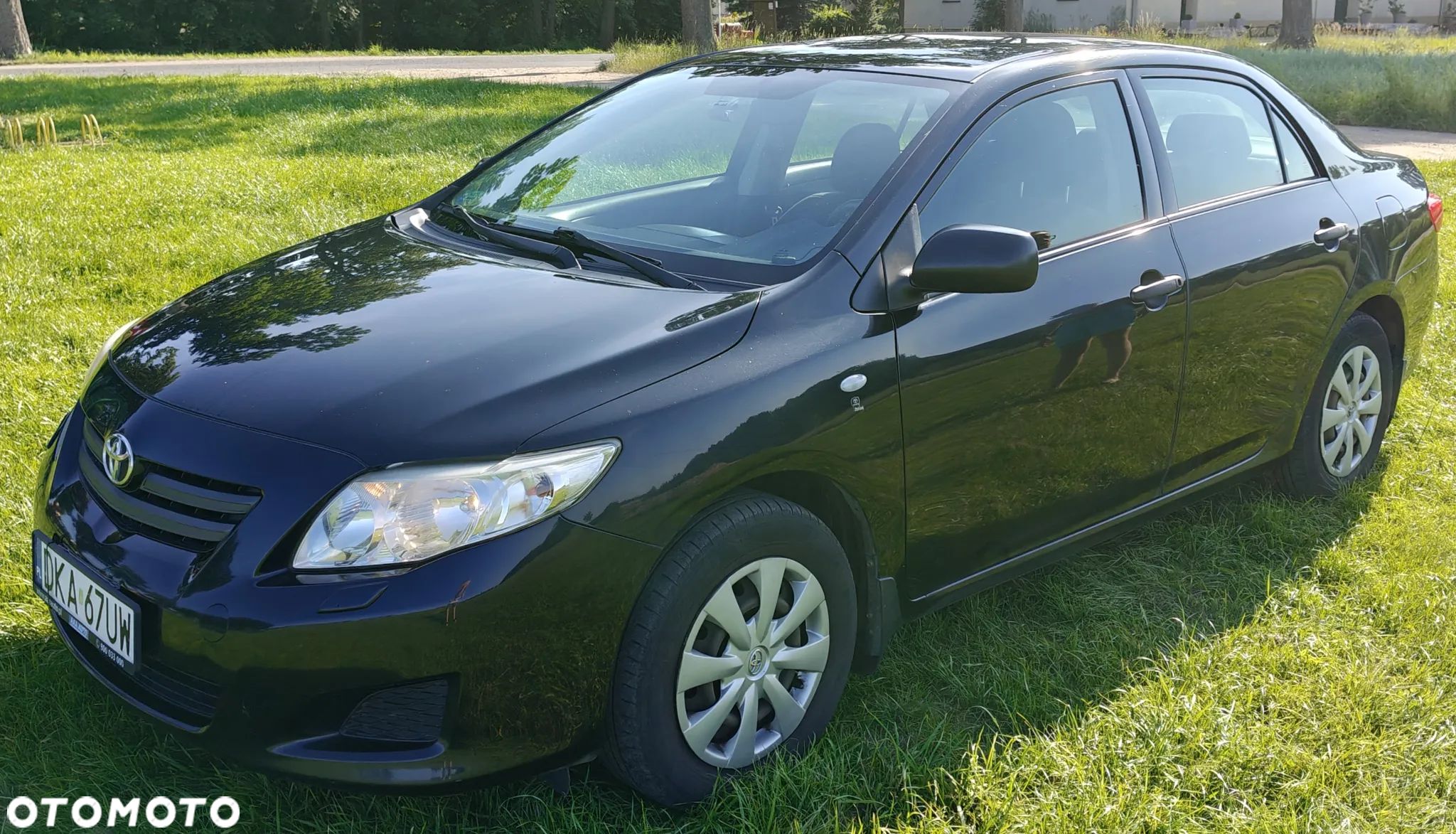 Toyota Corolla 1.4 VVT-i Dynamic - 1