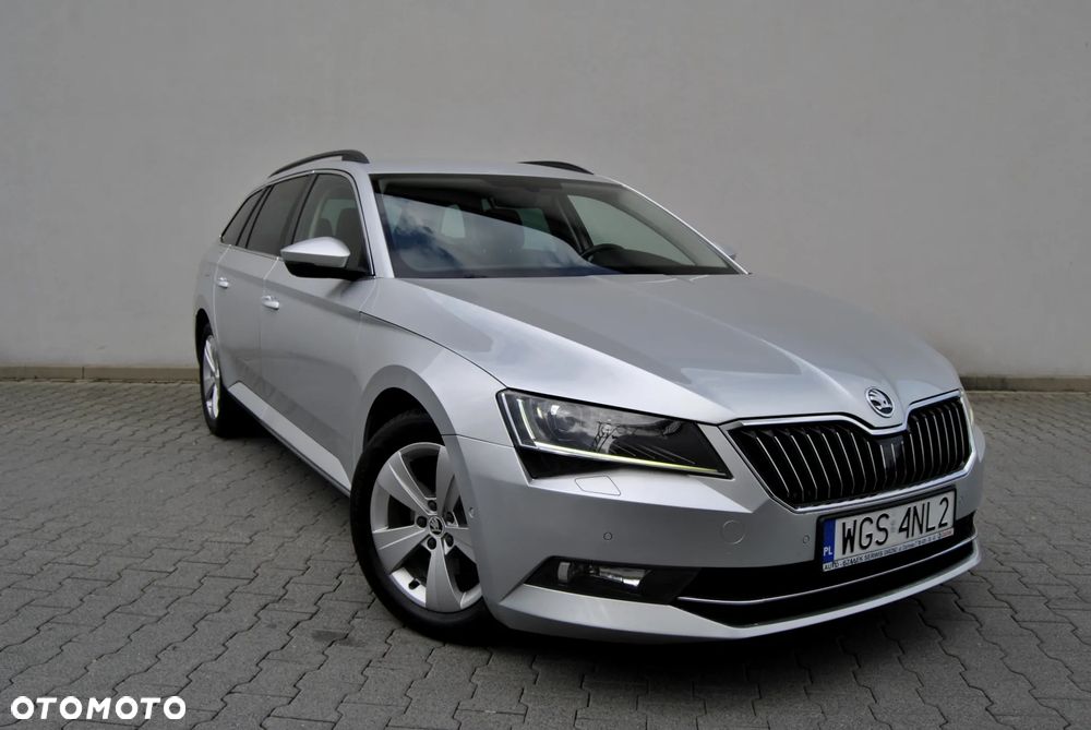 Skoda Superb 2.0 TDI 4x4 DSG Style - 6