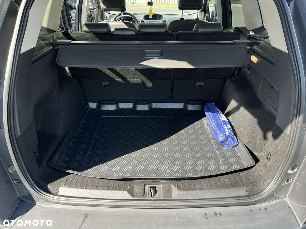Ford Kuga - 25