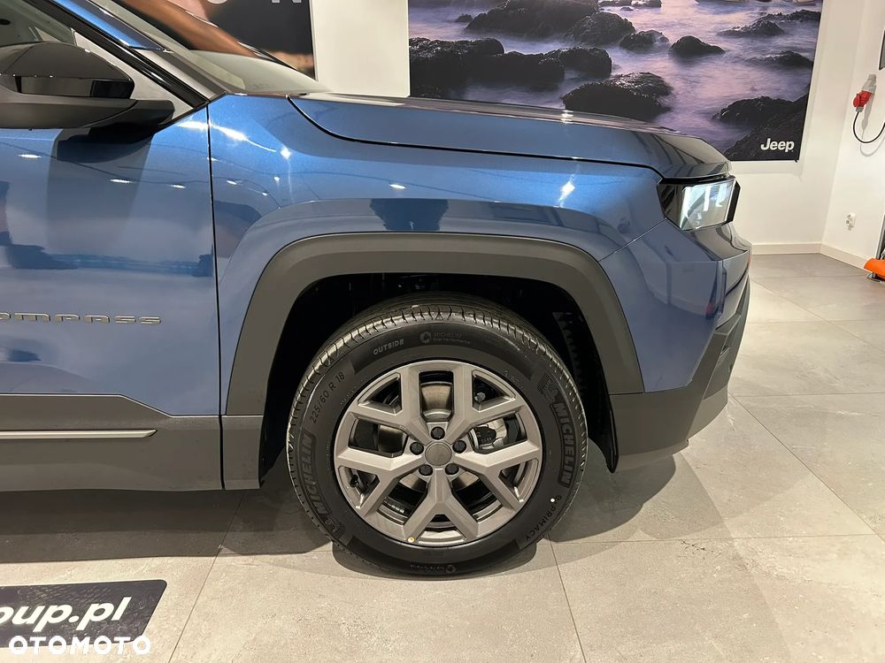 Jeep Compass 1.2 T3 mHEV First Edition FWD DCT - 9