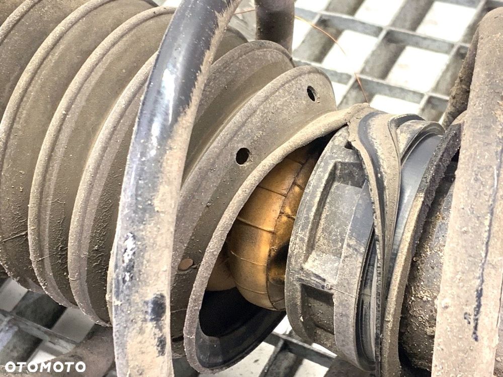 AMORTYZATOR LEWY PRZÓD ZE SPRĘŻYNĄ  BMW X1 (F48) 2014 - 2022 sDrive 18 i 103 kW [140 KM] benzyna - 5