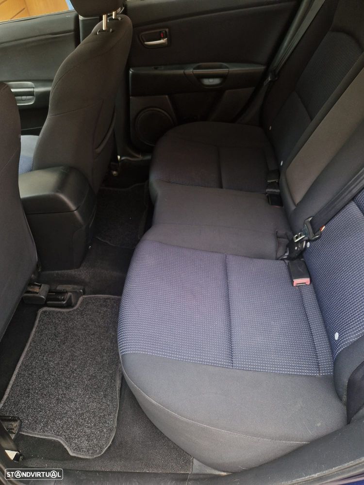 Mazda 3 Hatchback - 4