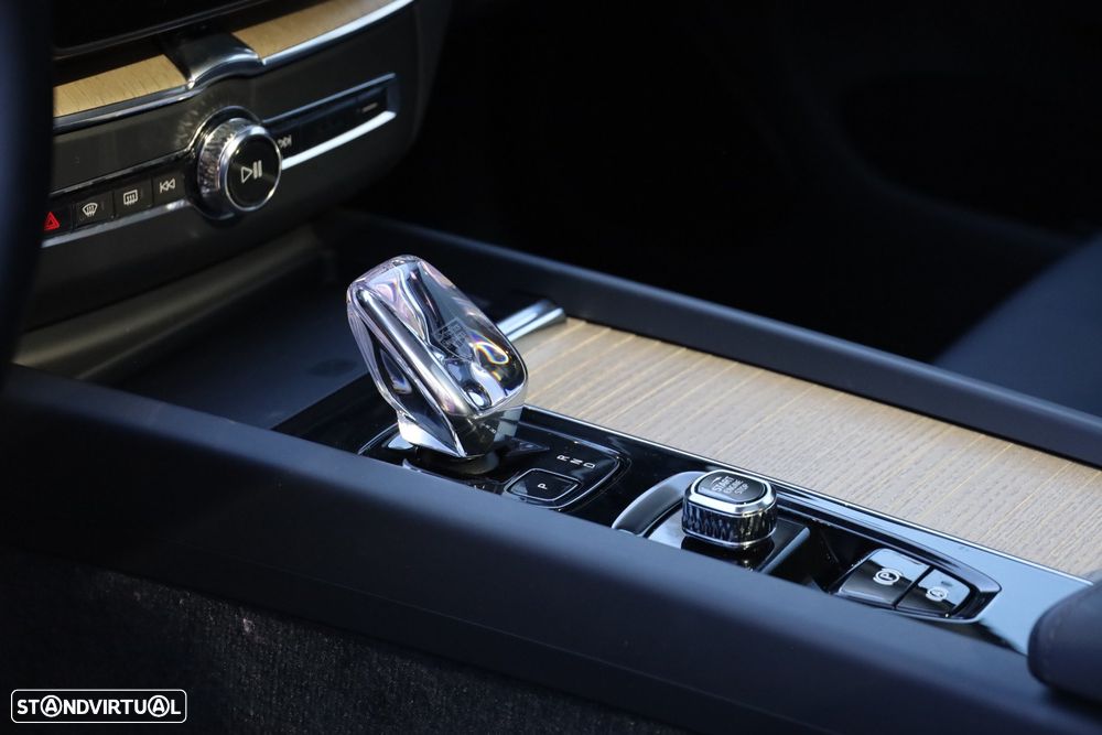 Volvo XC 60 T6 AWD Plus Bright - 17
