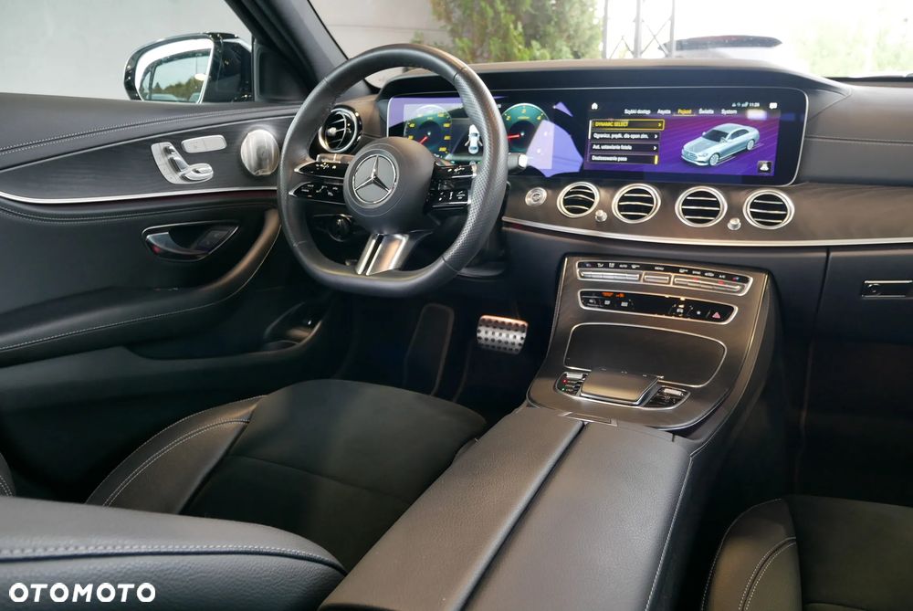 Mercedes-Benz Klasa E 220 d 4Matic 9G-TRONIC AMG Line - 19