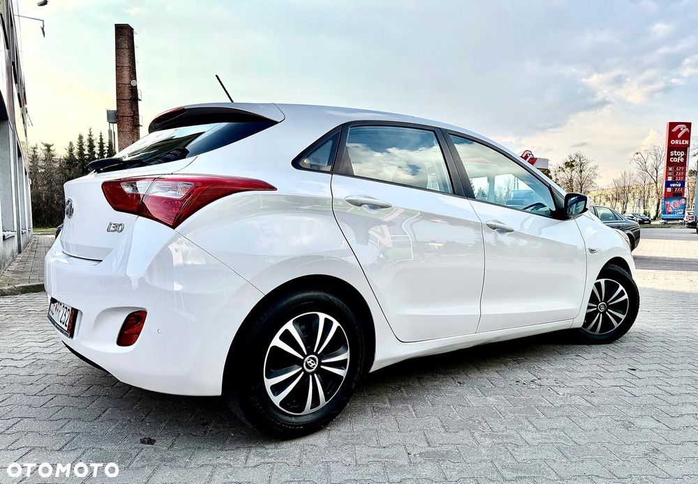 Hyundai i30 1.4 Premium - 4