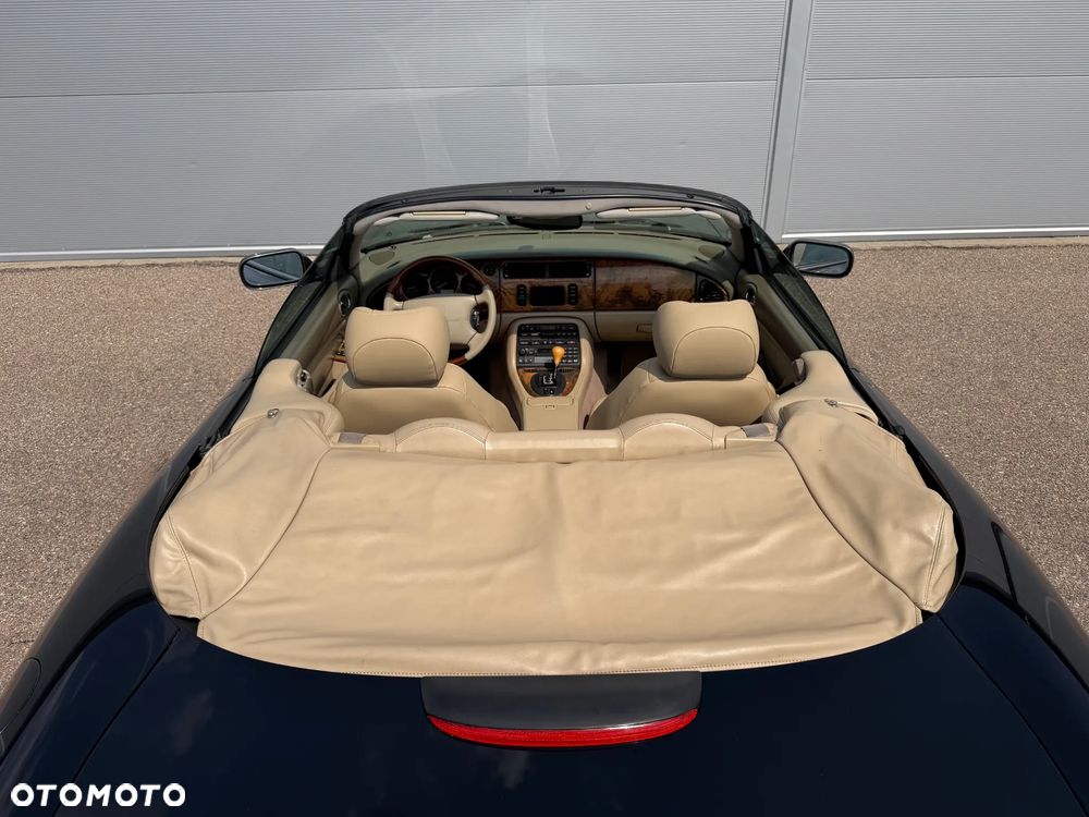 Jaguar XK8 4.0 - 14