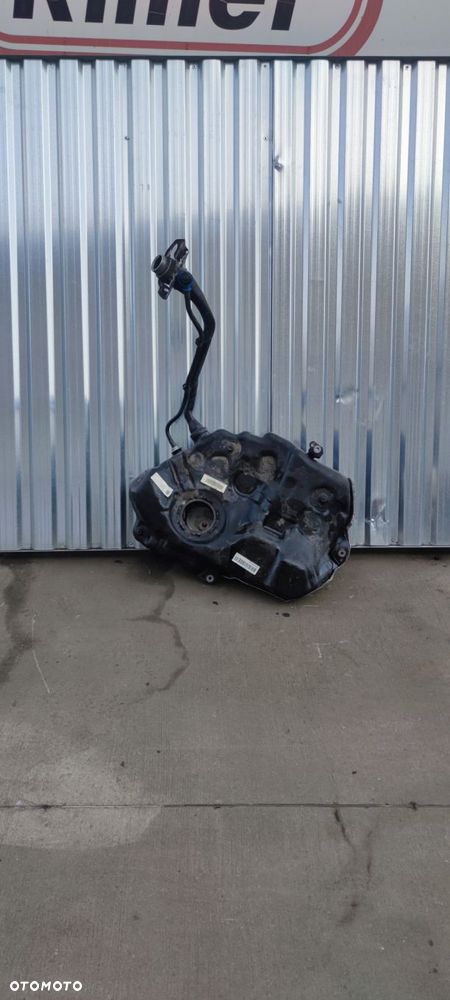 BAK ZBIORNIK PALIWA AUDI A4 B9 A5 8W 8W0201021CG - 2
