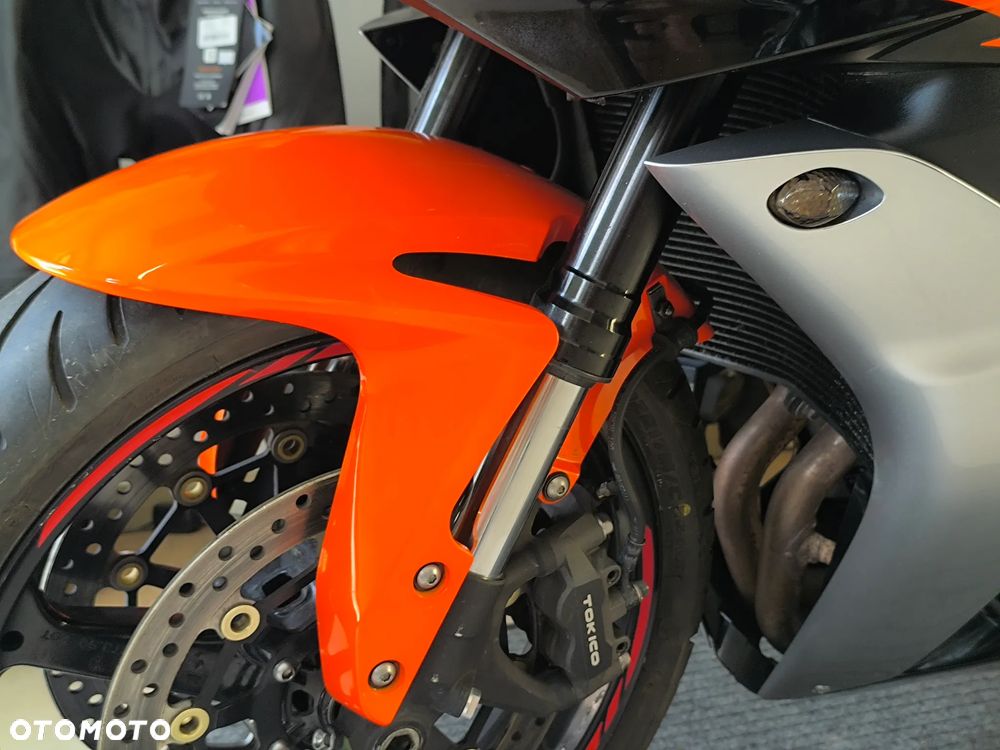 Honda CBR - 21