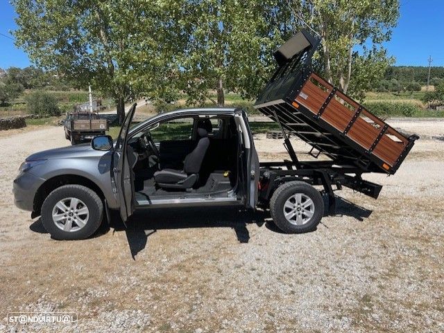 Mitsubishi L200 2.4 DI-D CD Invite CC 4WD - 5