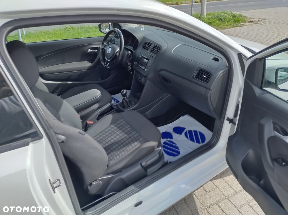 Volkswagen Polo 1.4 TDI (Blue Motion Technology) Comfortline - 17