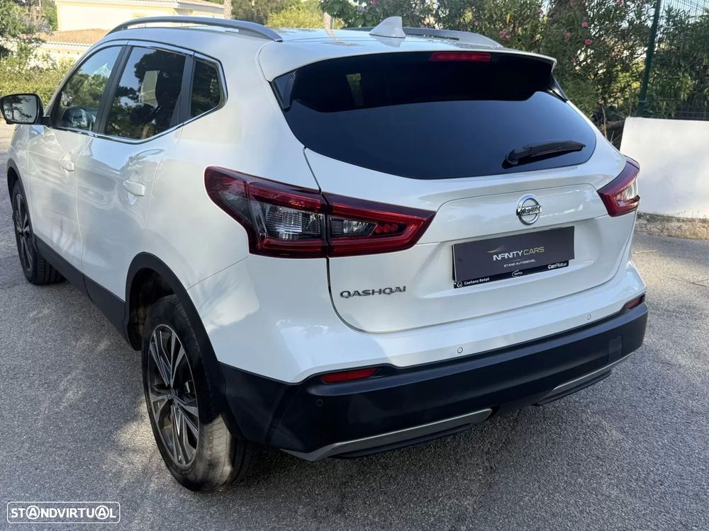 Nissan Qashqai 1.3 DIG-T N-Connecta J18 - 12