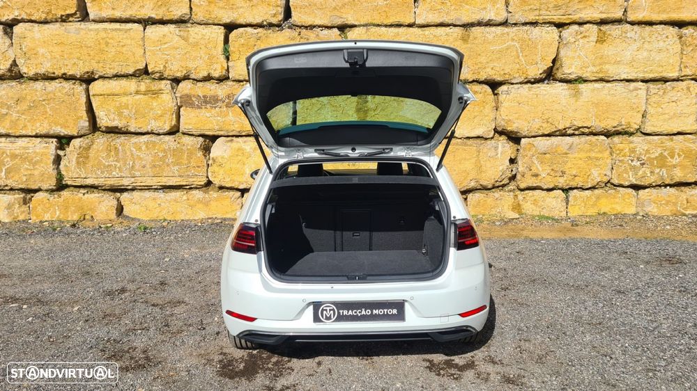VW e-Golf AC/DC - 52