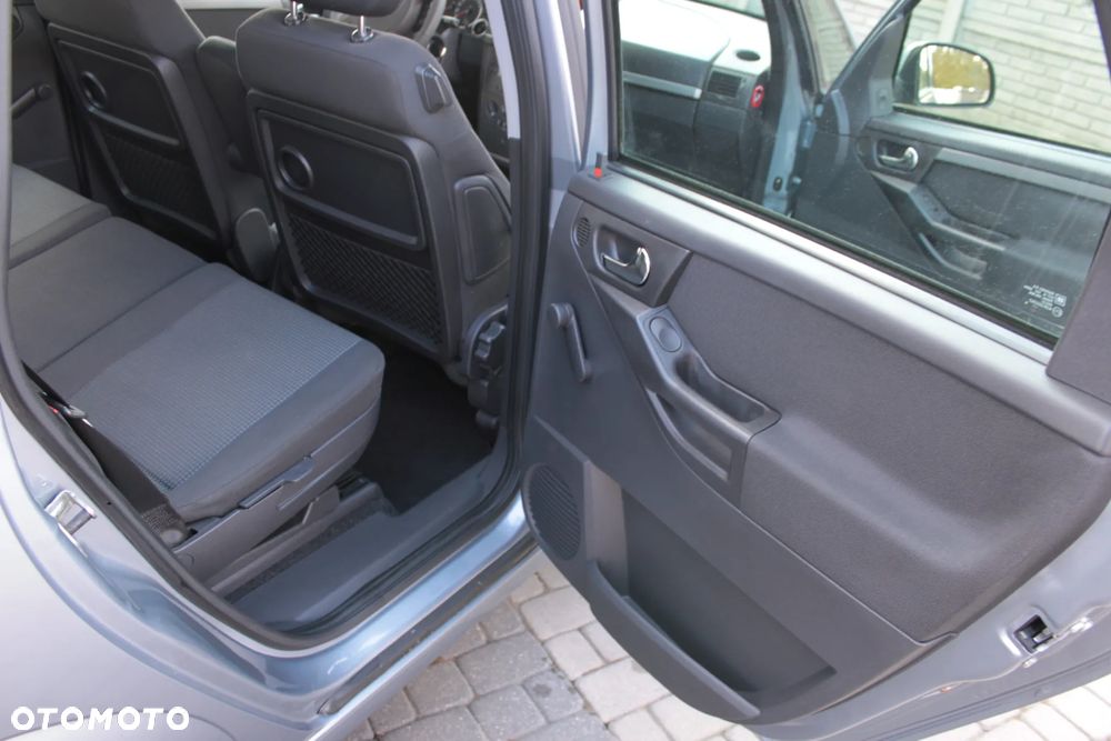 Opel Meriva - 9